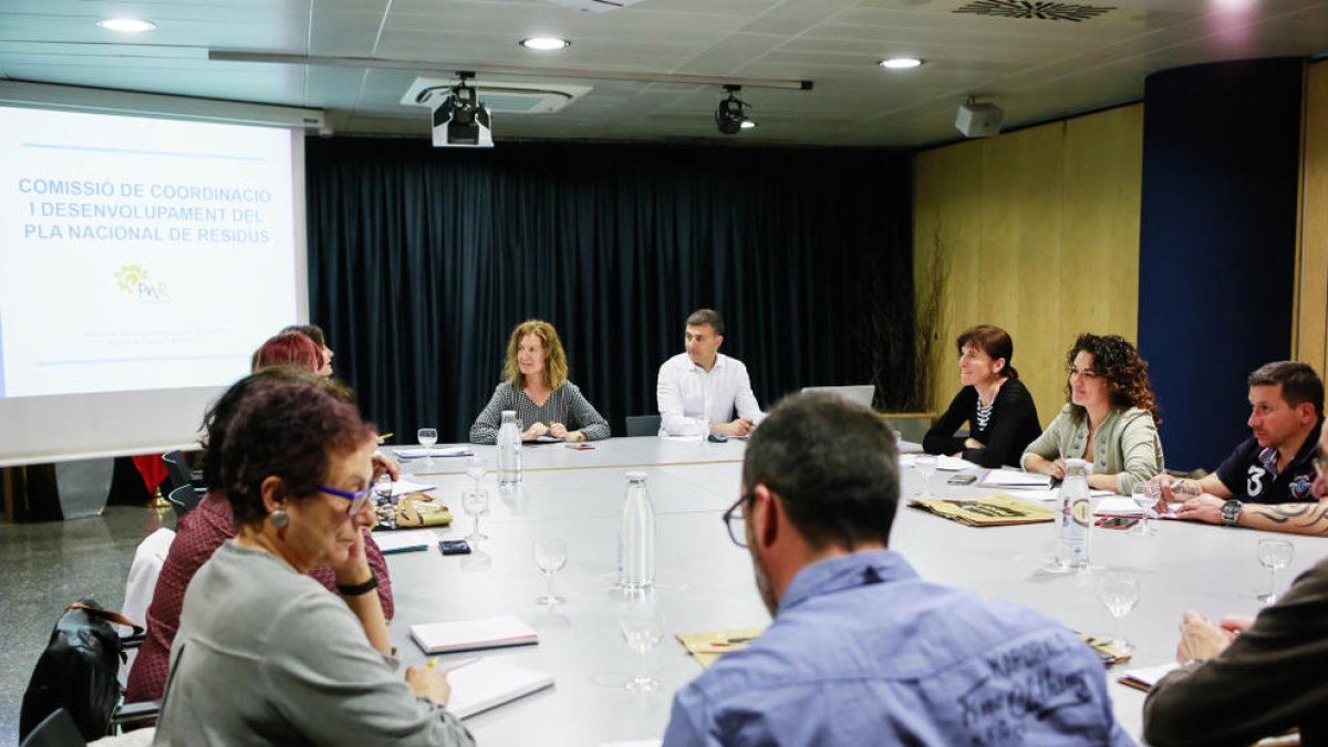 Govern sanciona vint restaurants i hotels per no fer recollida selectiva