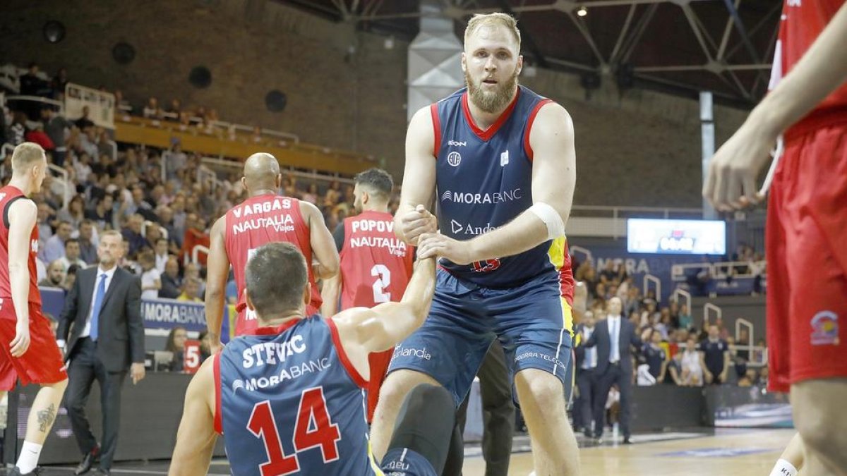 Karnowski cap al 'Fuenla'