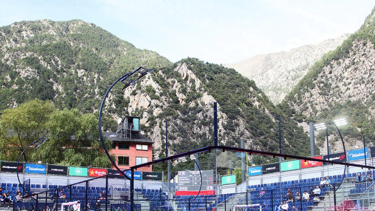 Dos inversors andorrans s'integren com a socis al complex esportiu Principadel