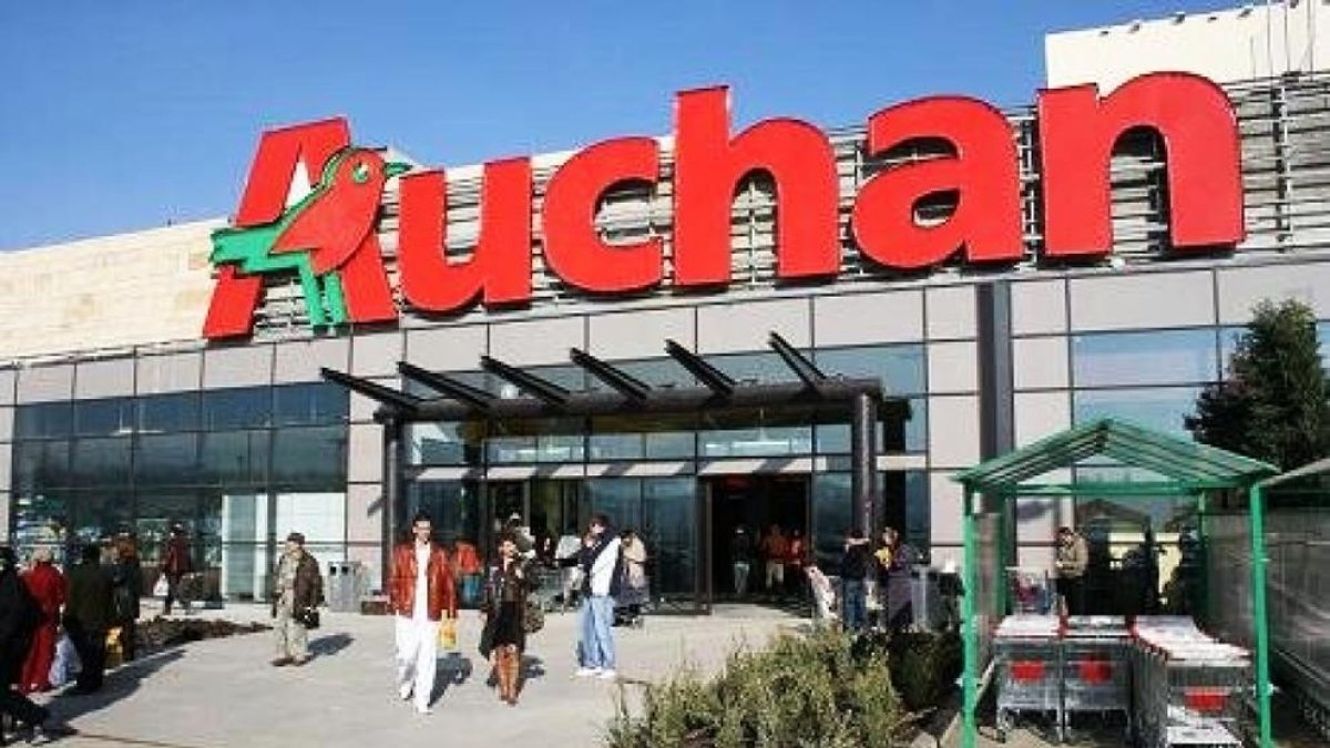 El grup Auchan desembarca al país amb un acord amb Pyrénées