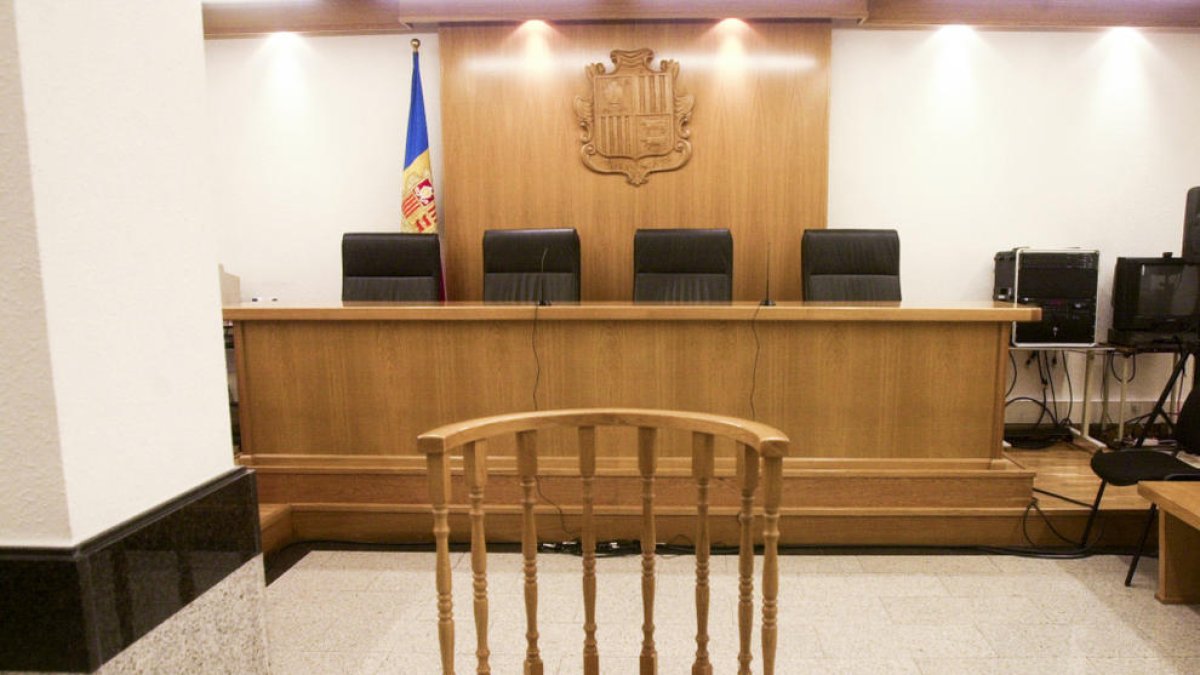 La fiscalia demana un any de presó per agredir un amic de l'exsogre