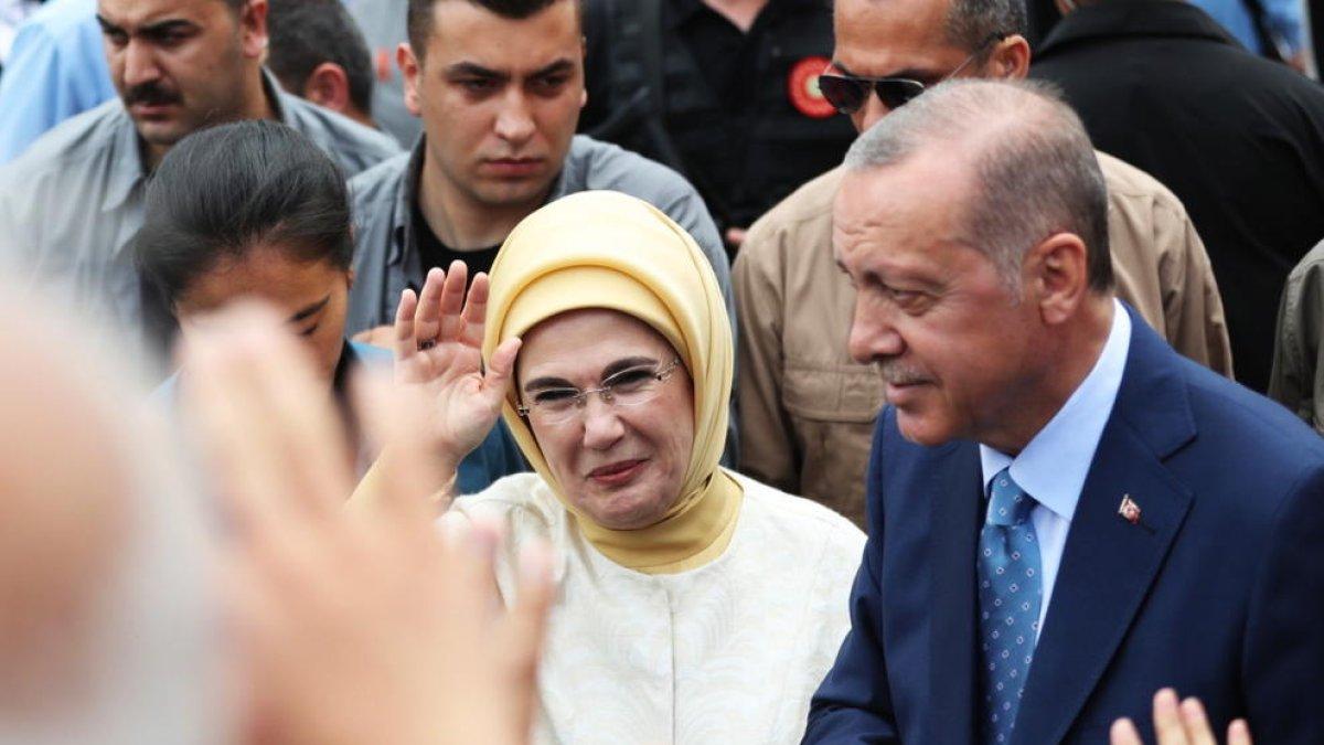 Erdogan s'imposa a les eleccions presidencials per majoria absoluta