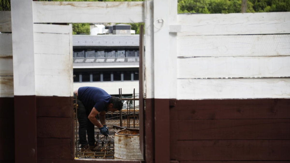 La patronal aplaudeix l'opció de poder treballar els dies festius