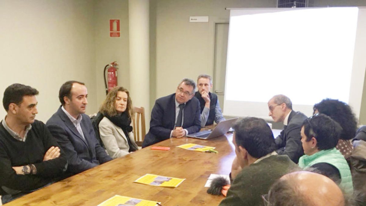 L'Aldosa Veïns anunciarà dijous si pren mesures legals contra l'ETR