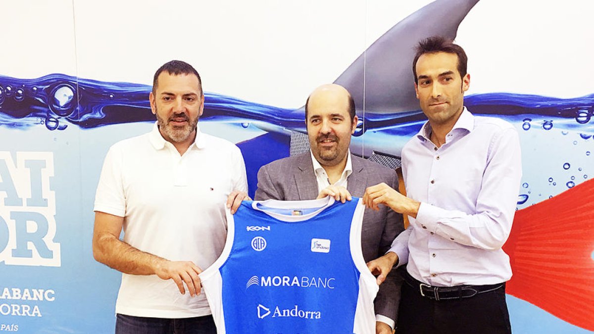 Homenatge a l'equip de l'ascens a EBA