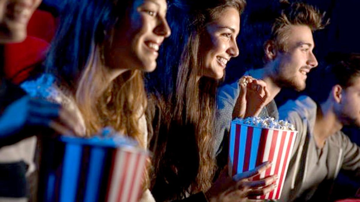 Als cinemes Illa, l'entrada en dies feiners costa 6 euros