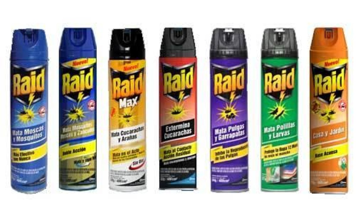 L'Andorra Shopping Festival i el petó a una periodista de la tele, als set tuits