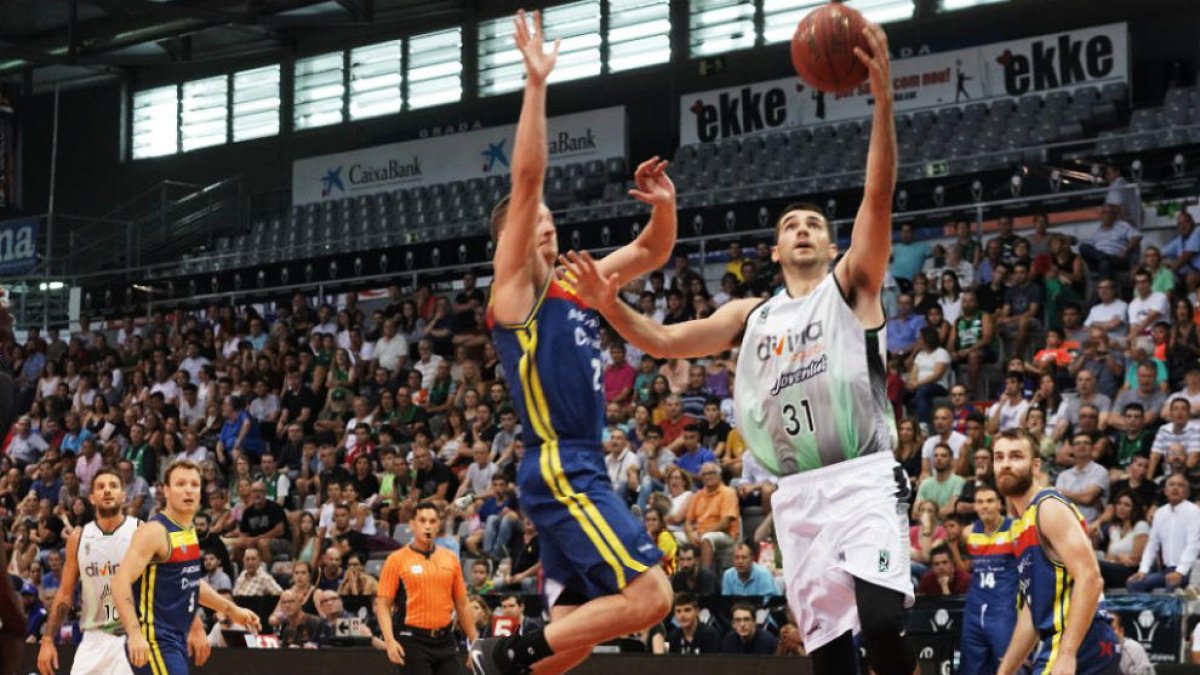 El MoraBanc guanya la Penya i jugarà la final de la Lliga Catalana