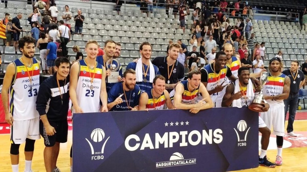 Repàs al Barça i campió de la Lliga Catalana