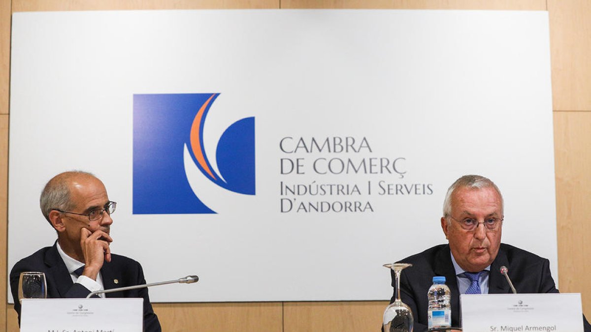 La Cambra demana un canvi de la tipificació del delicte fiscal