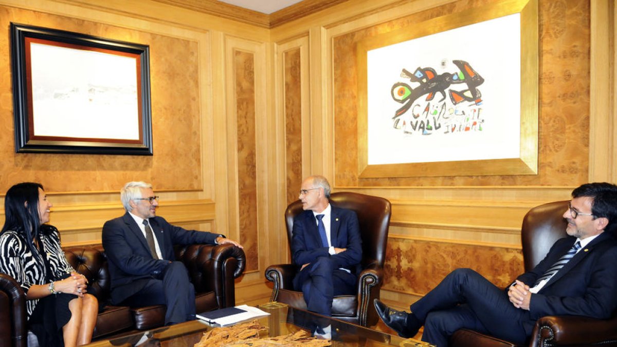 L'OCDE avala el compliment del país en matèria fiscal i transparència