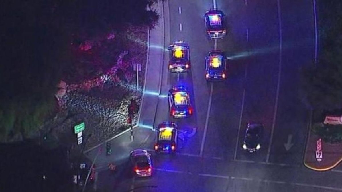 Un exmarine mata a trets dotze persones en una festa universitària