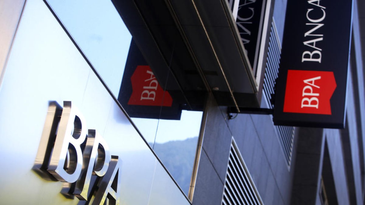 La fiscalia peruana interroga una extreballadora de BPA