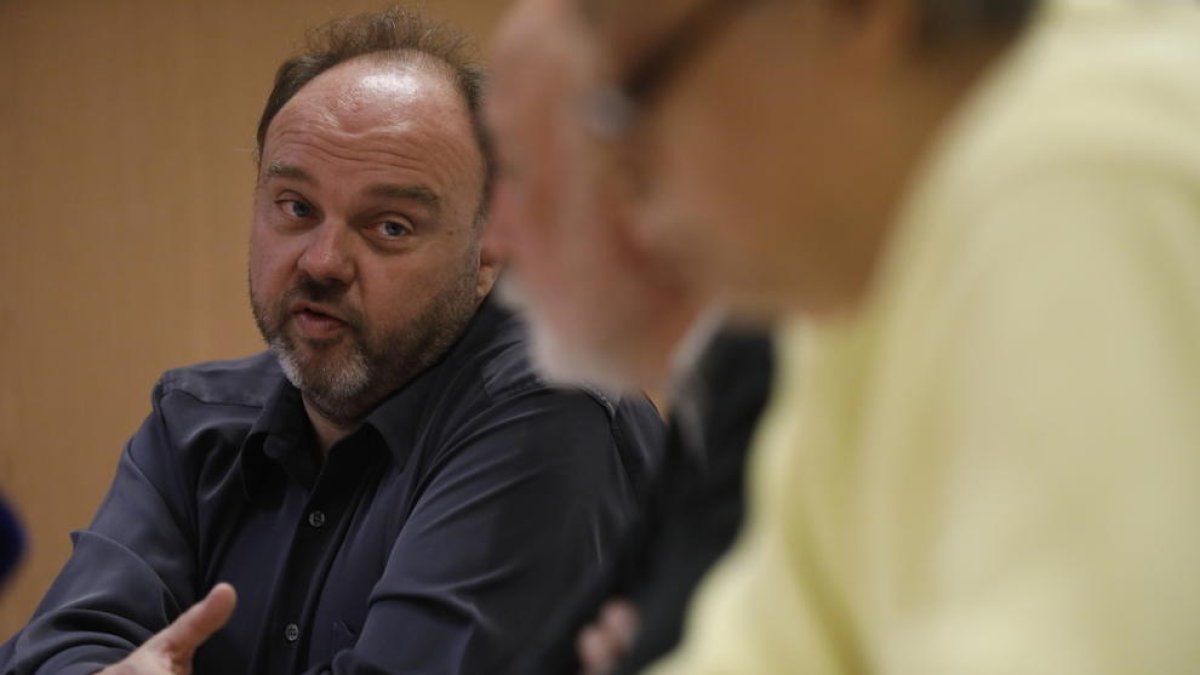 Els sindicats, contraris a la proposta de la CEA per a equiparar cotitzacions