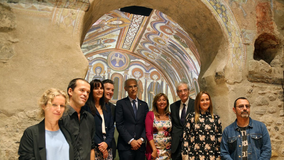 El videomapatge recrea les pintures romàniques de l'església Santa Coloma
