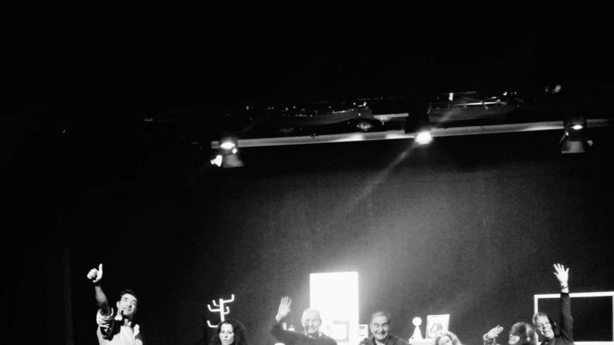 Assaig 9 prepara ja les tres funcions d''Els Bonobos'