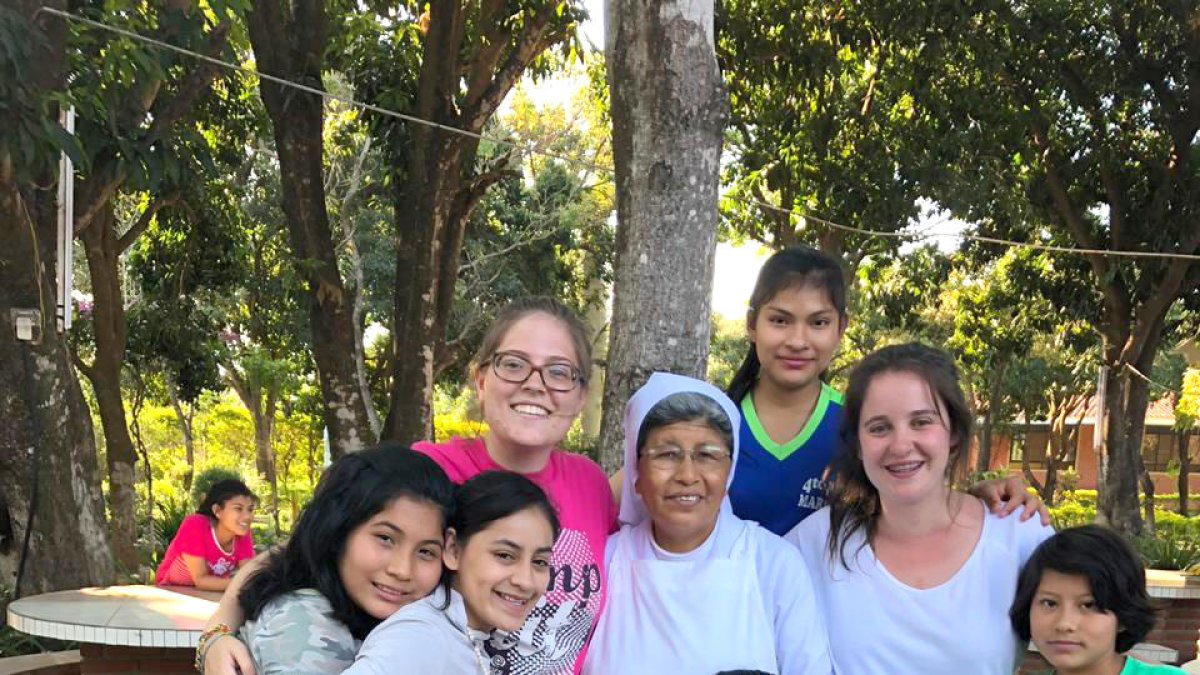 Ajudant altres joves