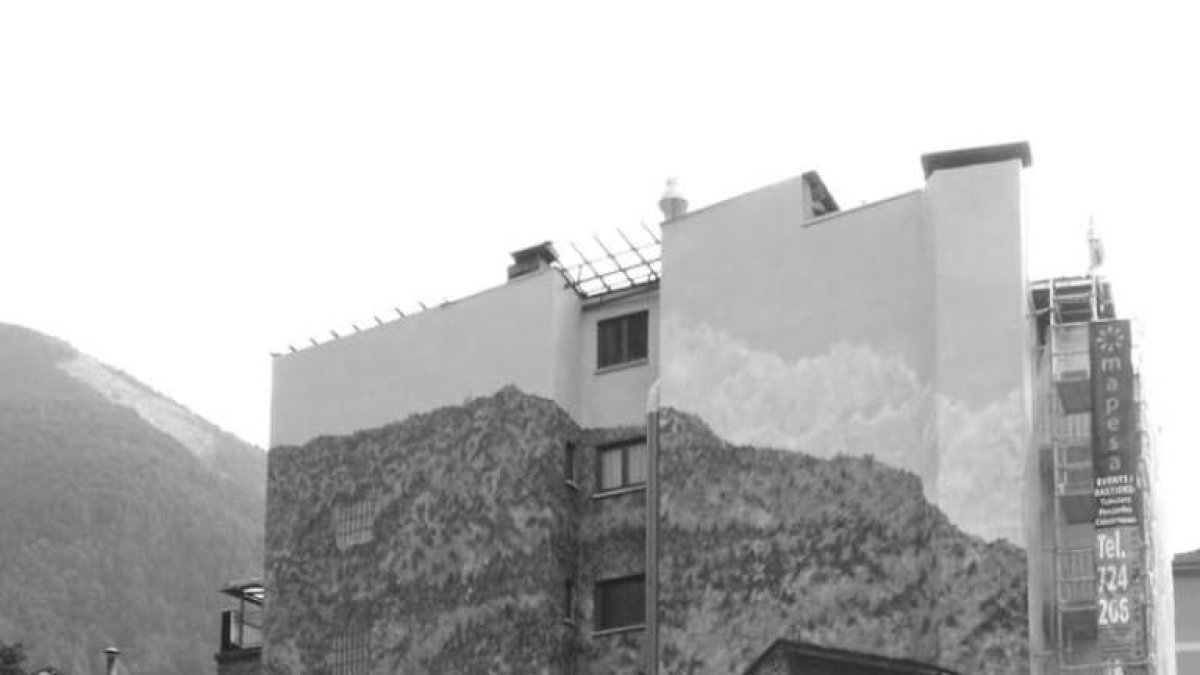 Acabat el mural de Bosque a Casa Viliella