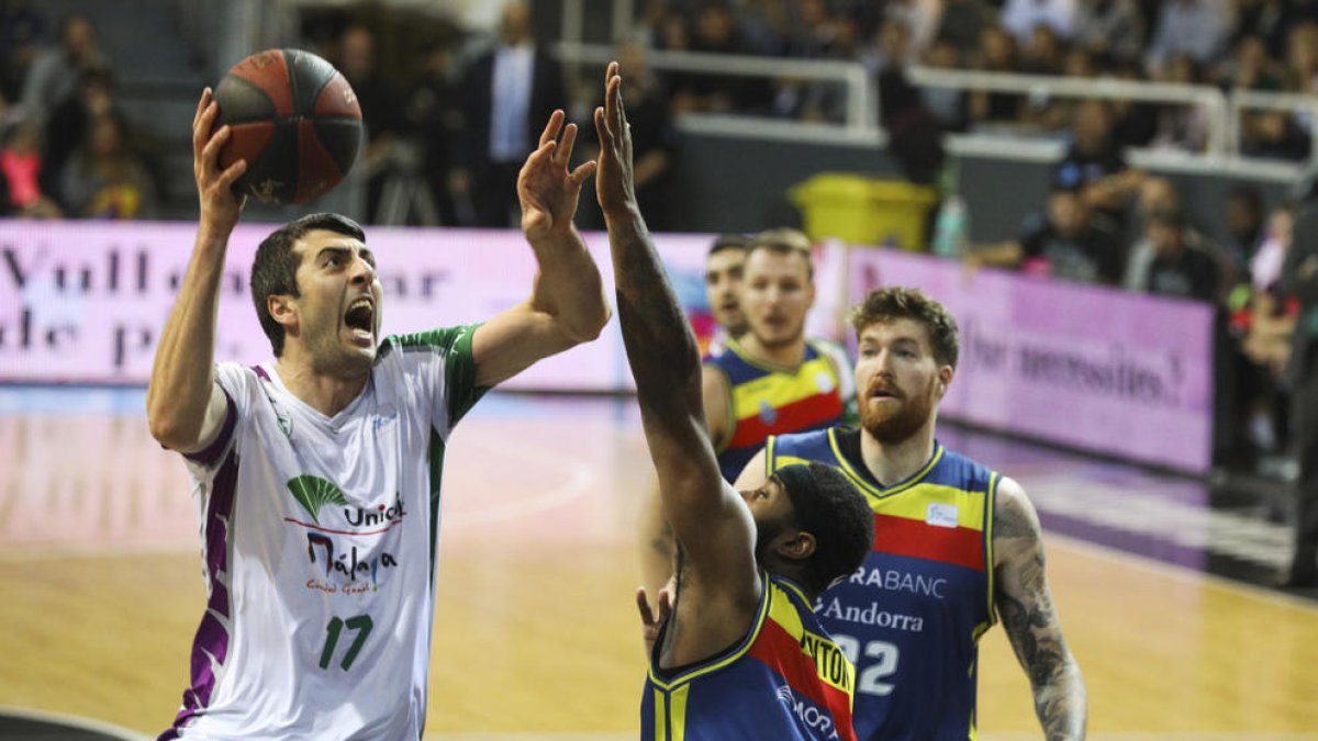 L'Unicaja trenca la ratxa del MoraBanc (84-95)