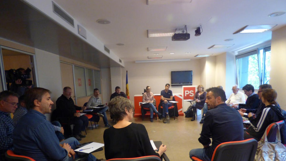 El PS vol tancar llistes abans de final d'any