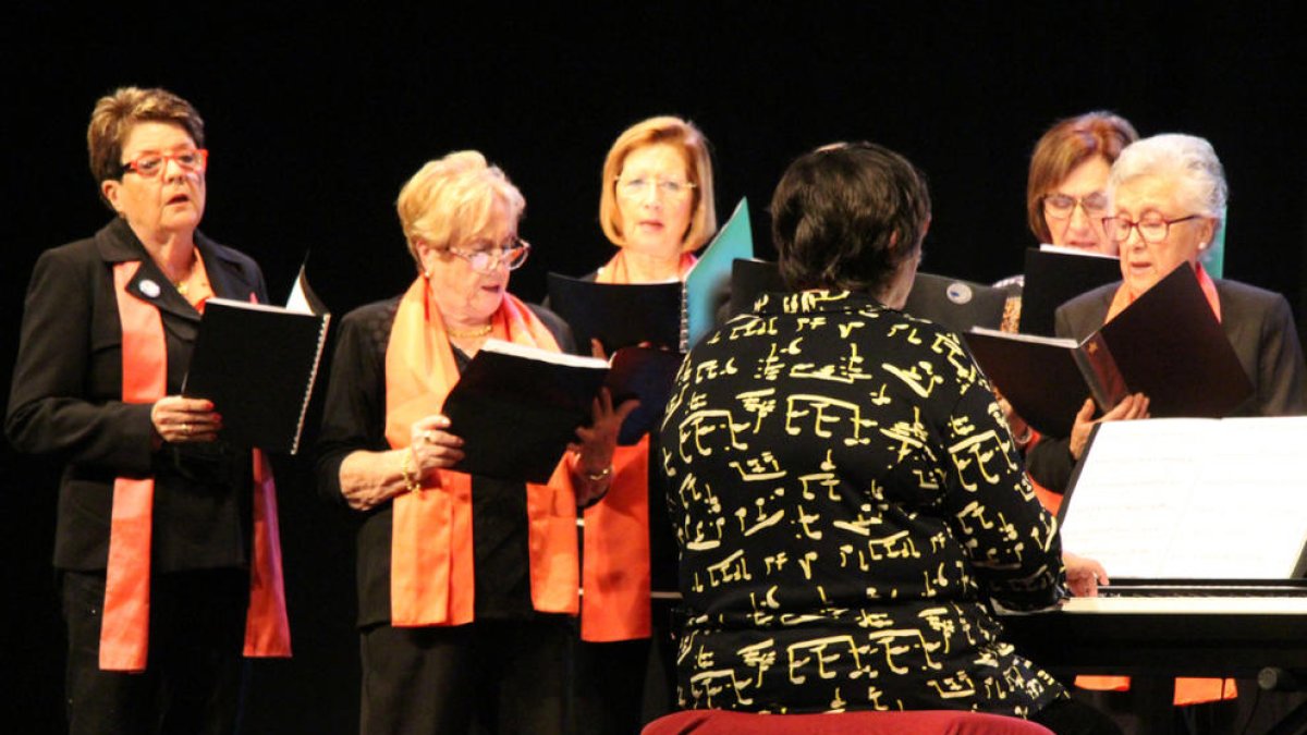 trobada de corals a la capital amb uns 200 participants