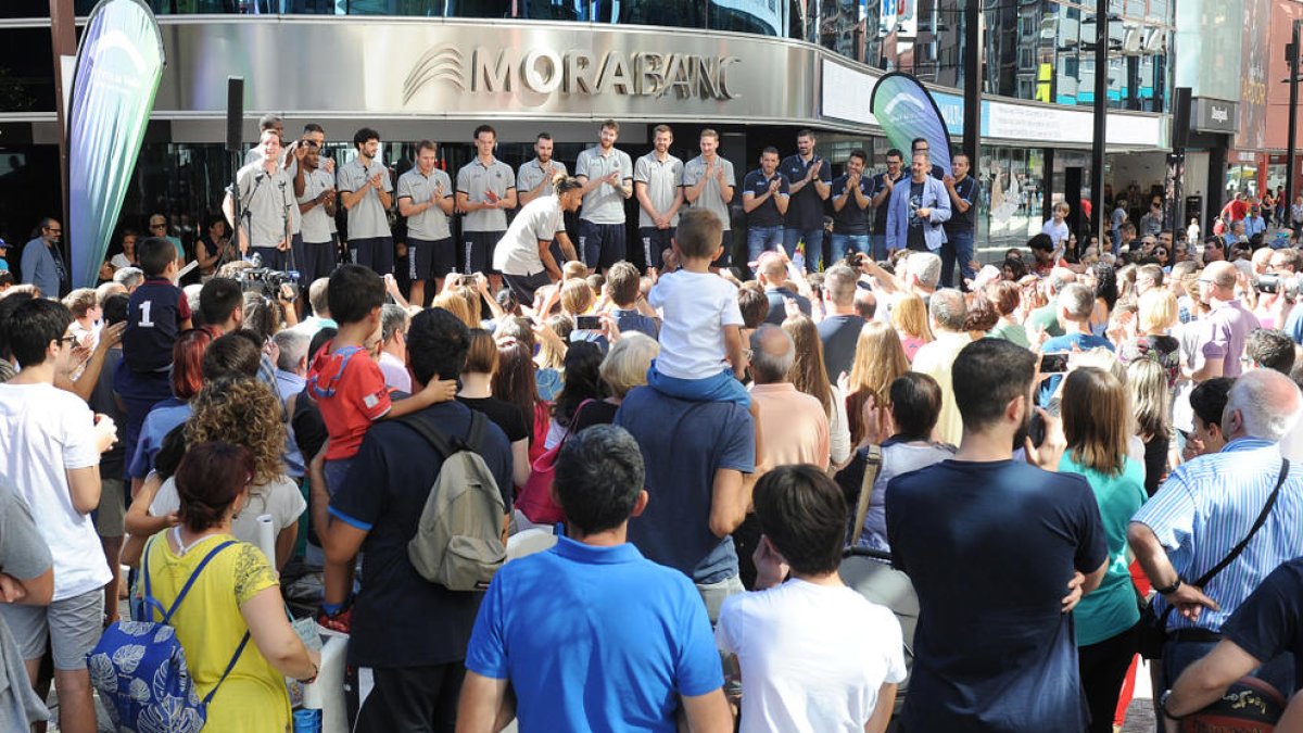 200 persones, a la presentació del Morabanc a Meritxell