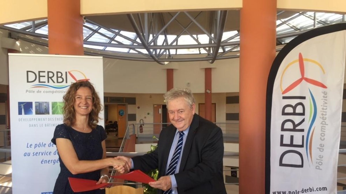 Calvó i el president del Pol Derbi signen un acord per fomentar l'ús d'energies renovables