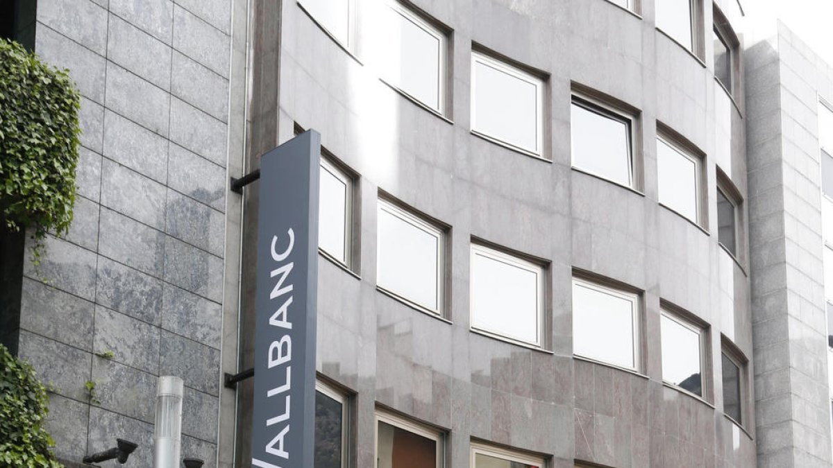 L'actiu de BPA es va pagar en bons per no assumir l'Estat 70 milions