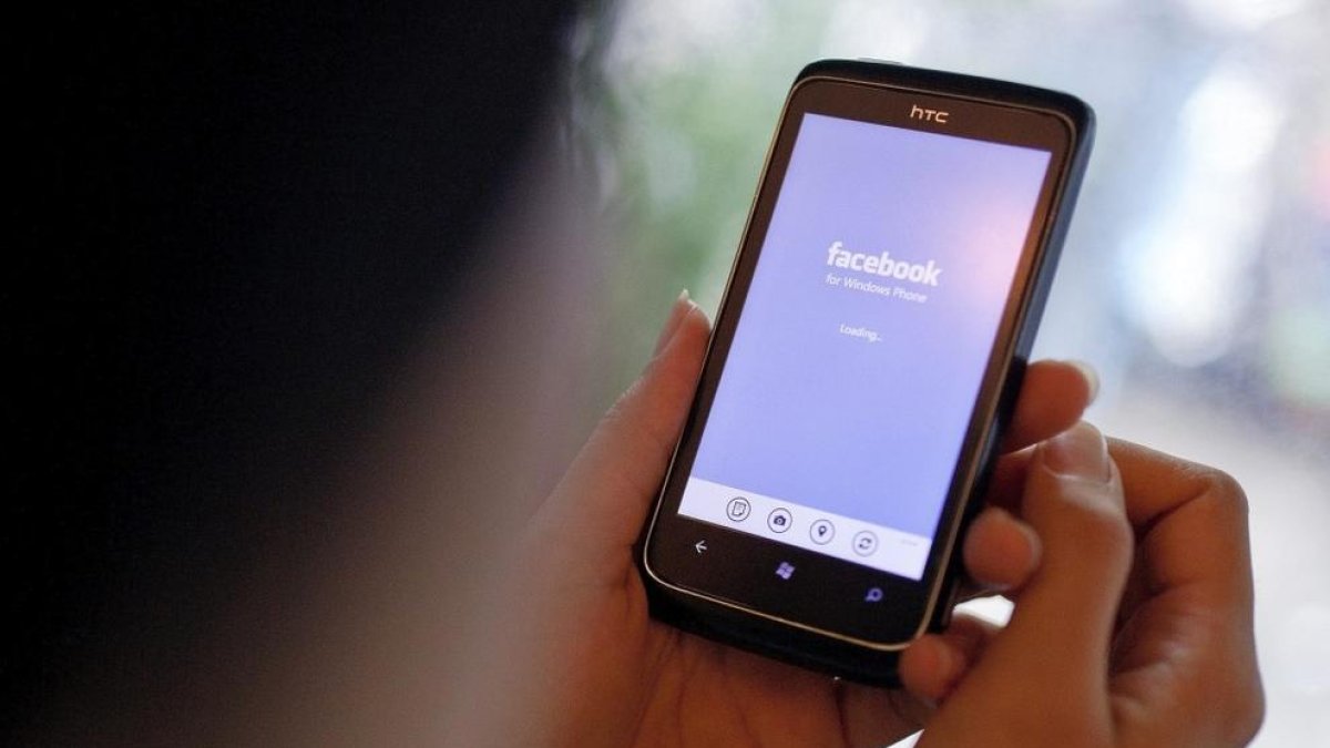 Les dades de 50 milions d'usuaris de Facebook queden al descobert