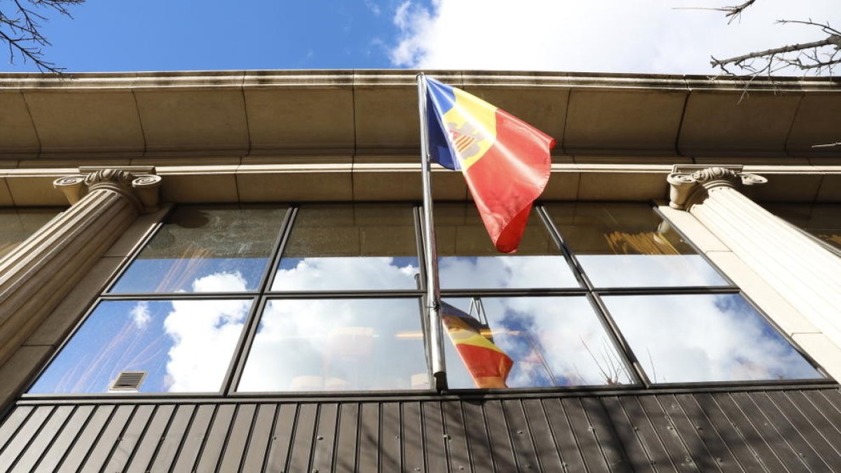 Rebutjat el recurs de l'advocat que va insultar una funcionària