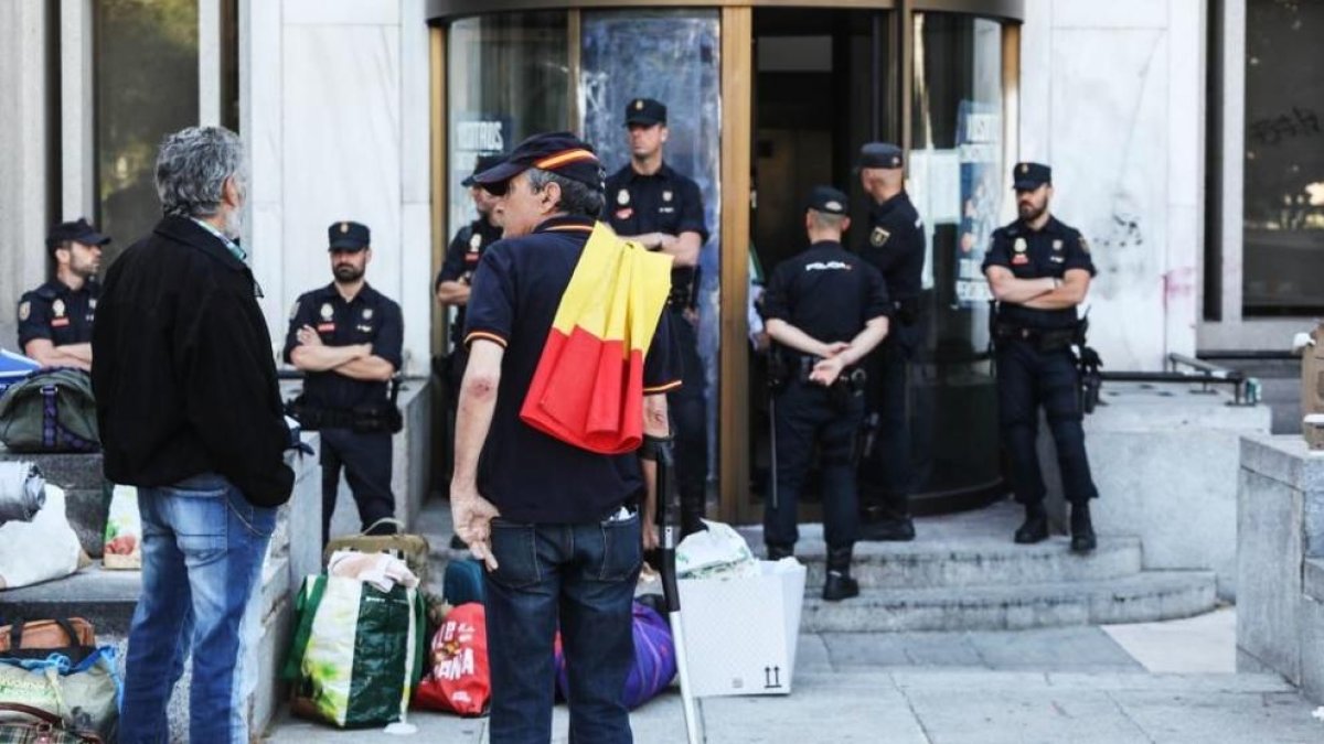 L'AREB recupera l'edifici de Banco Madrid