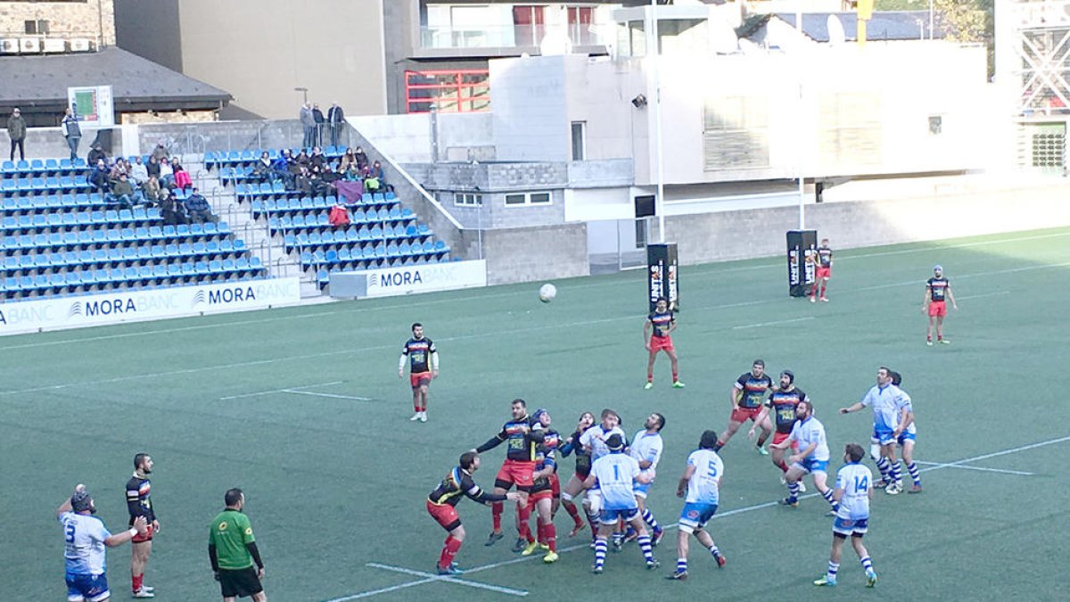 El VPC cau a l'últim minut amb polèmica (22-23)