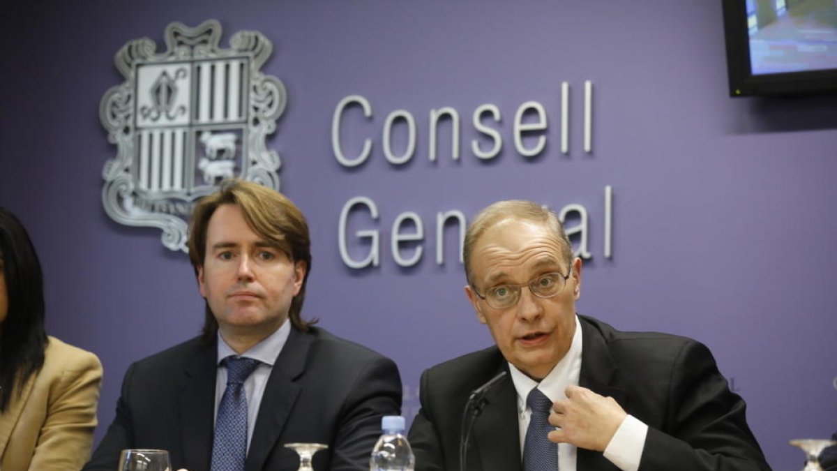 Naudi aposta per fer llista nacional i Pintat de líder