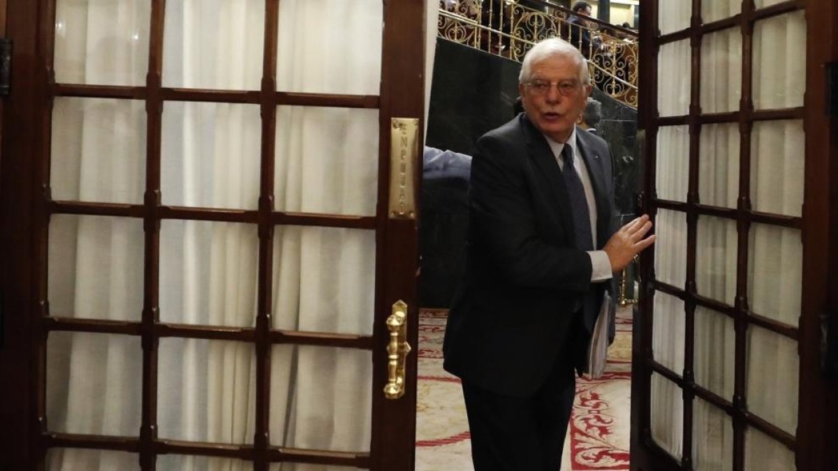 Borrell, multat amb 30.000 euros pel 'cas Abengoa'