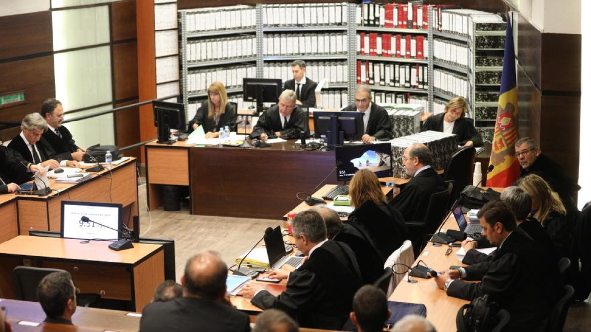 Silvestre portarà al TC la recusació dels tres magistrats del judici de BPA