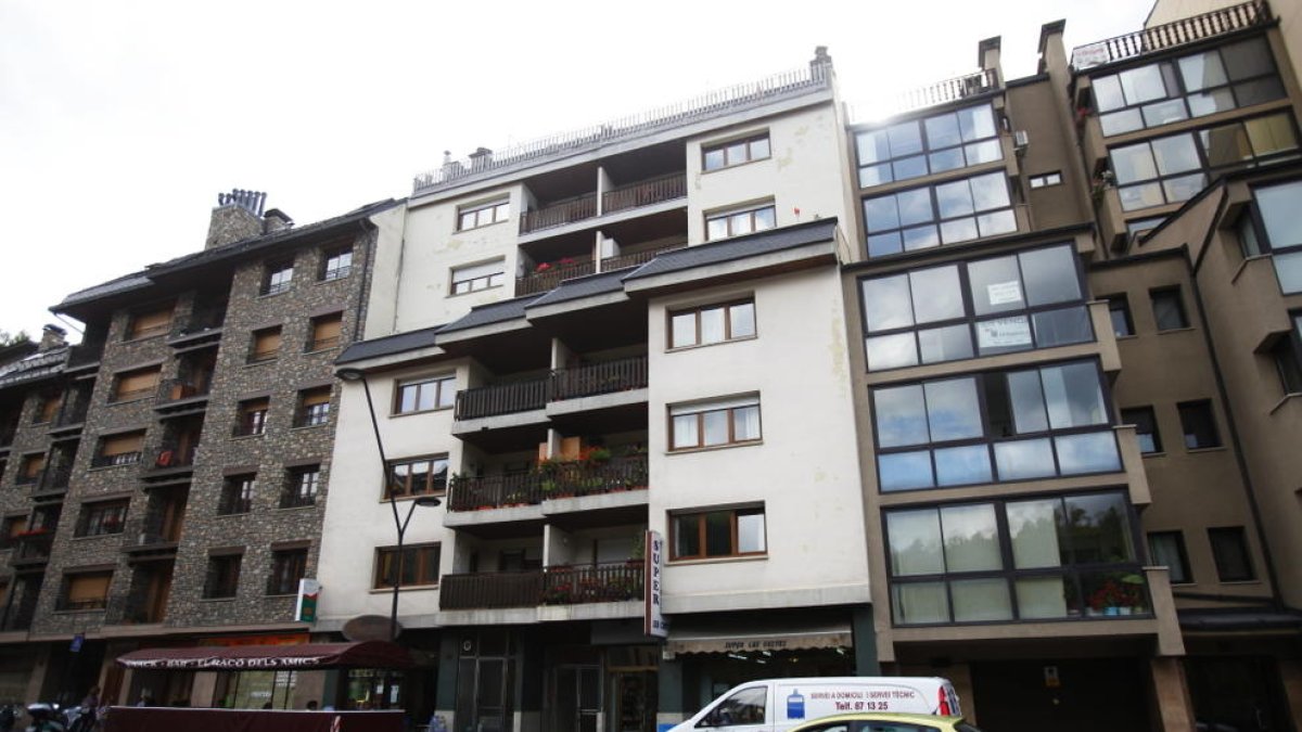 Detingut un conductor begut després d'un xoc a la Massana