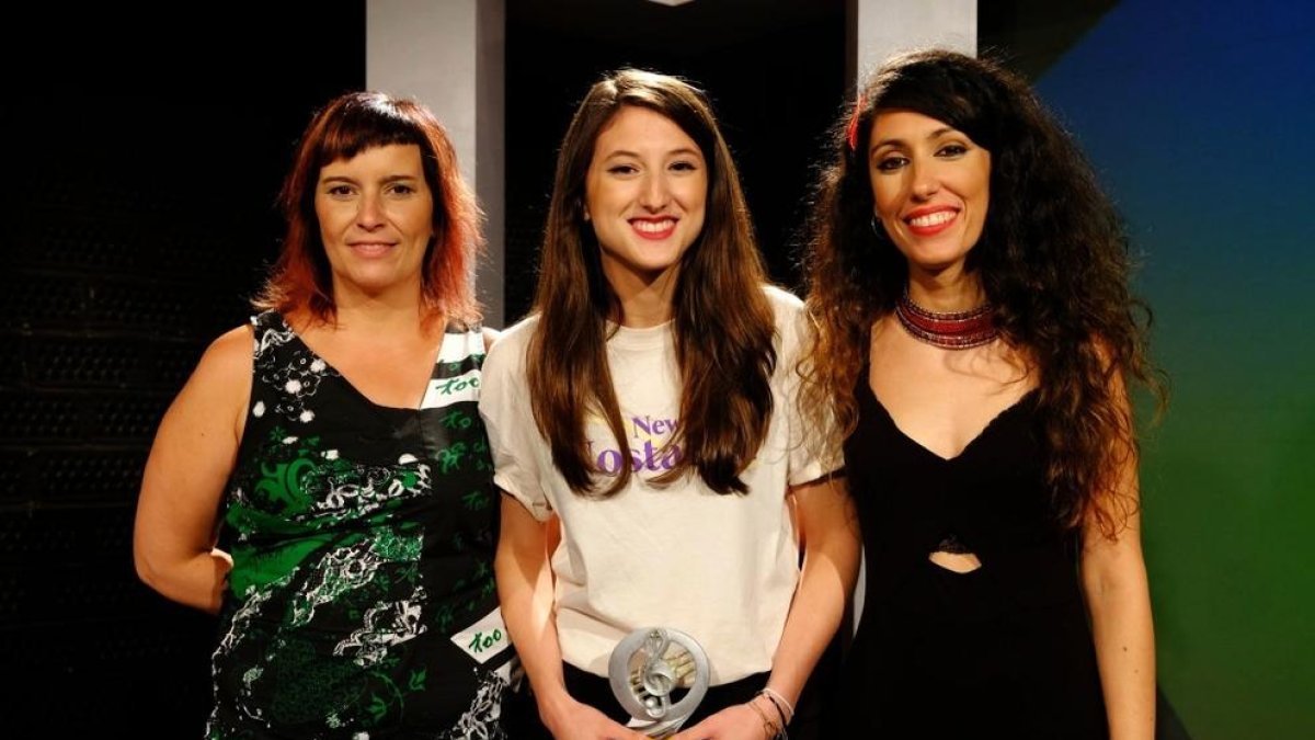 Marta Knight guanya el concurs L'H canta en femení