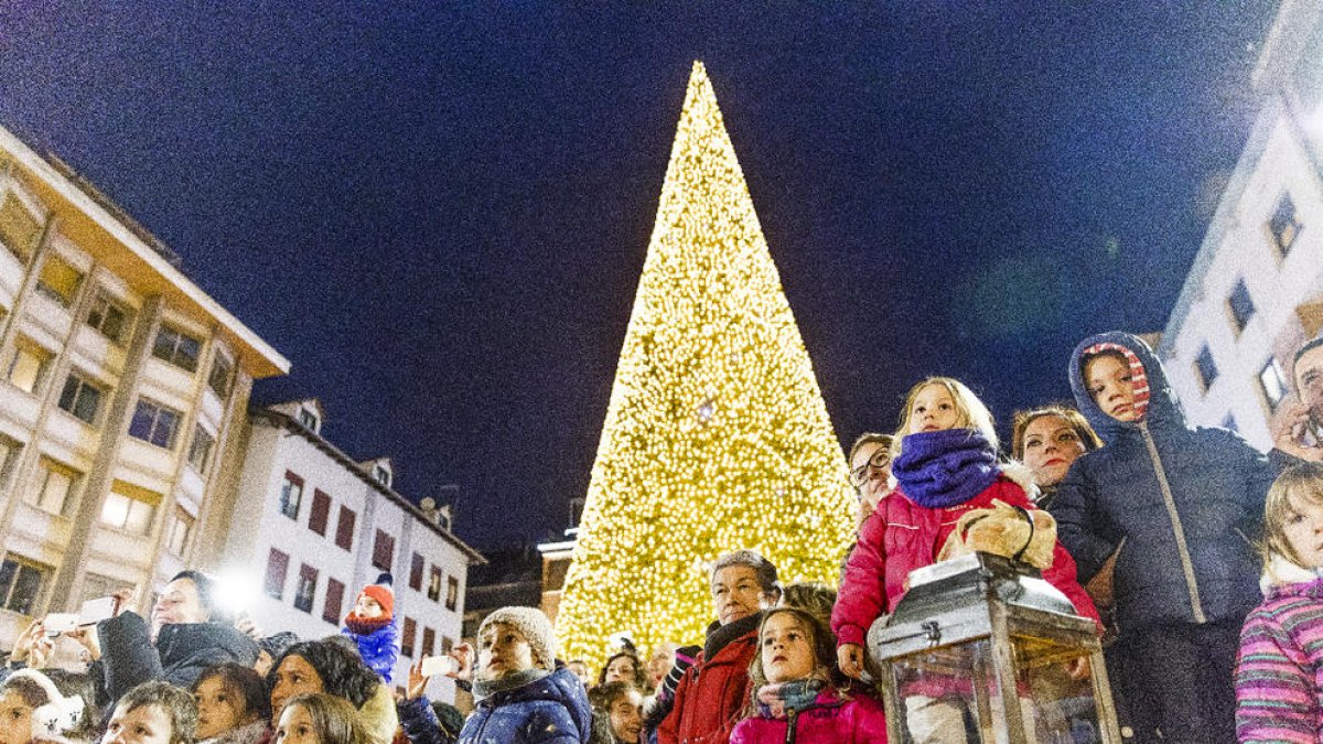 Encesa de l'enllumenat de Nadal a Escaldes-Engordany