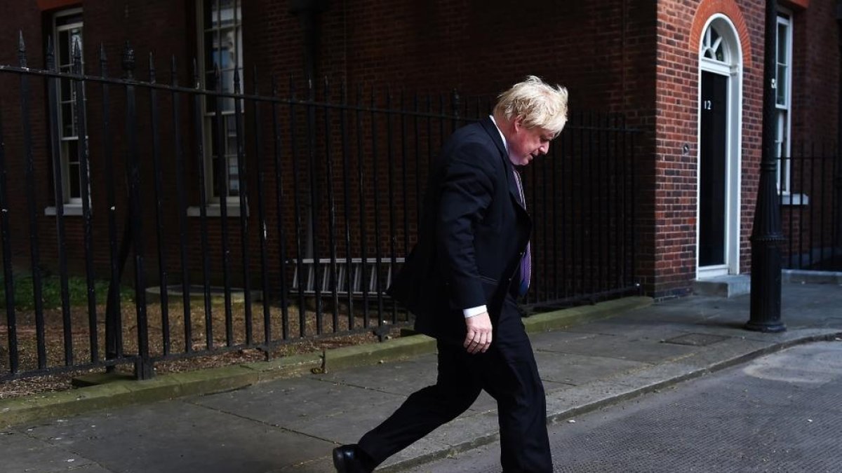 Johnson i Davis deixen el govern de May pel Brexit