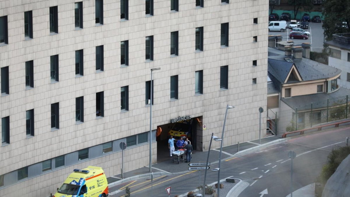 La pacient operada de la cama errònia presentarà una querella