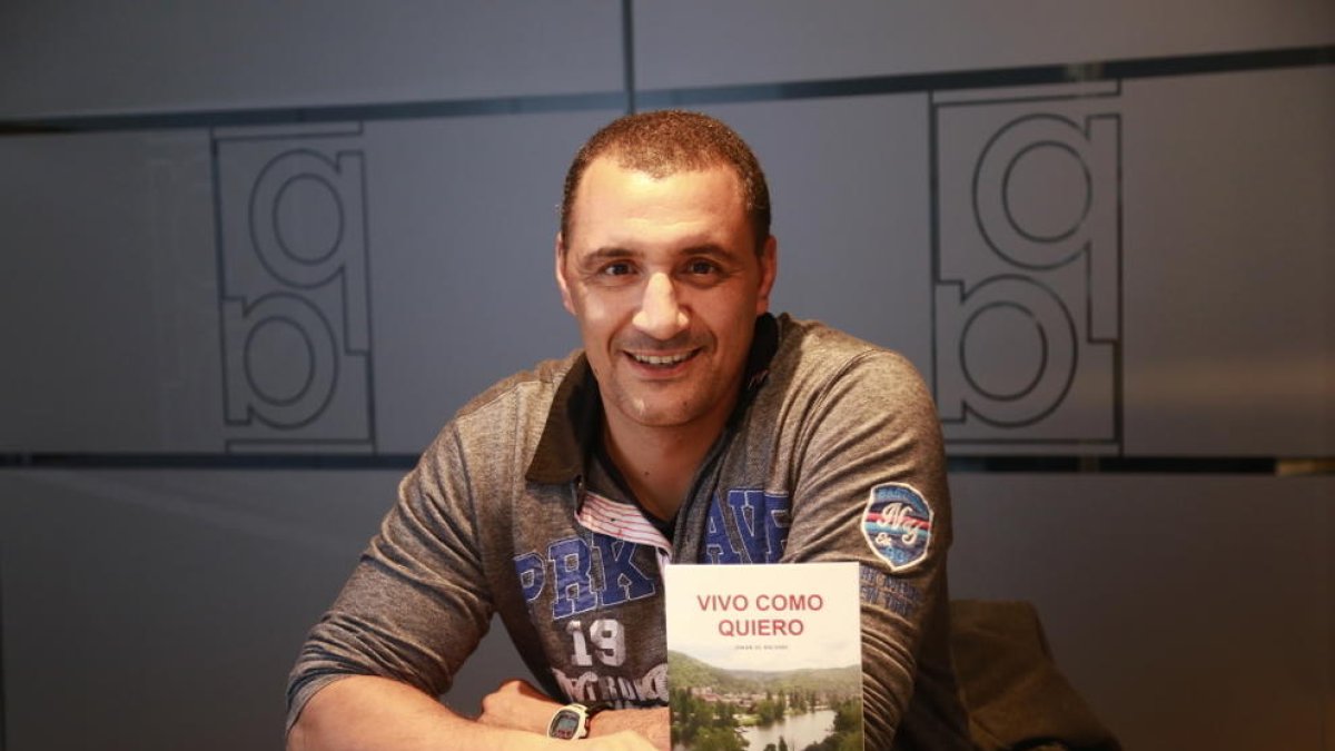 El-Bachiri, amb nou llibre, ara sobre addiccions