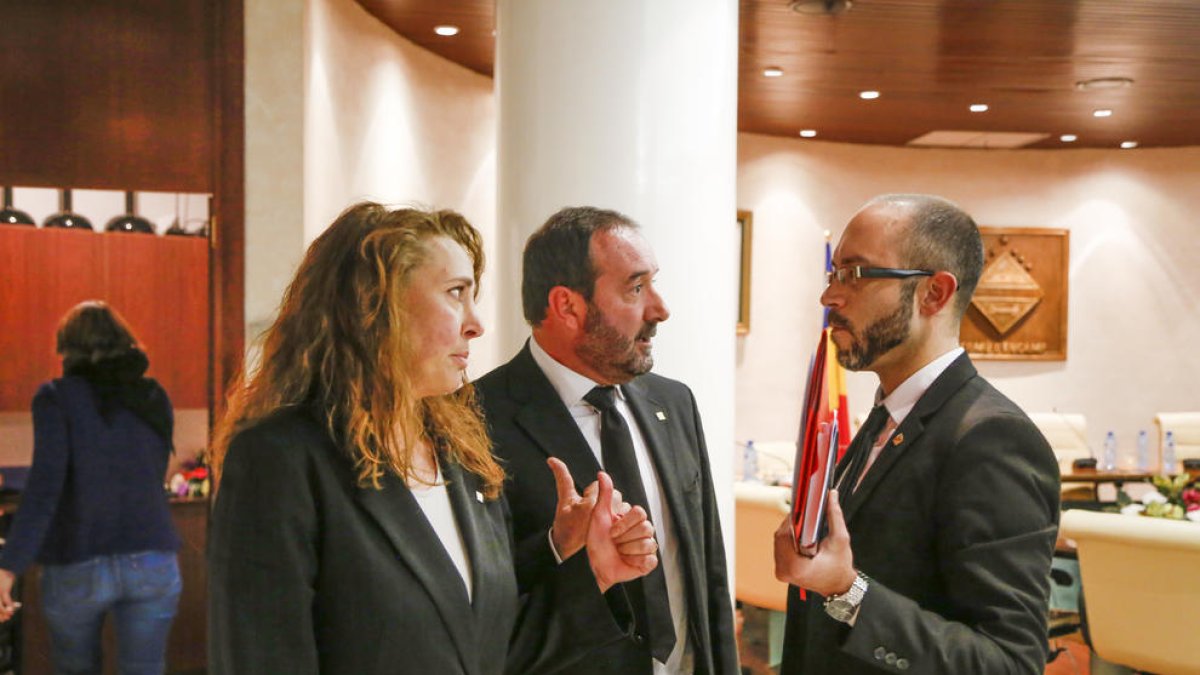 Polèmica per l'encàrrec d'una escultura a la directora de Cultura