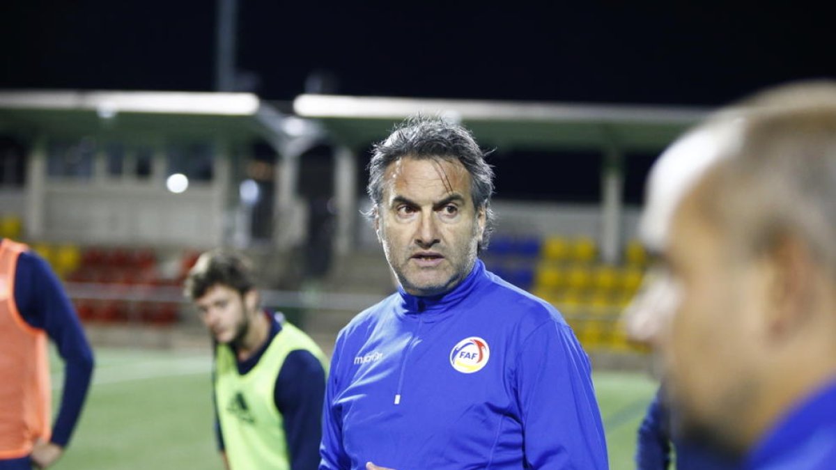 La selecció sub-21 vol frenar demà l'entusiasme anglès