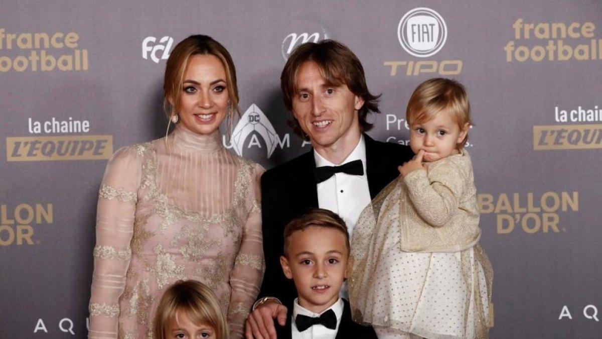 Luka Modric s'adjudica la seva primera Pilota d'Or
