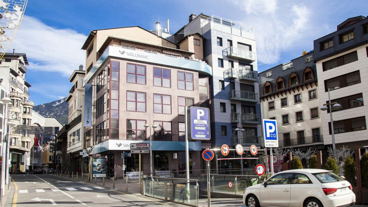 Reformes a l'aparcament del centre de la capital