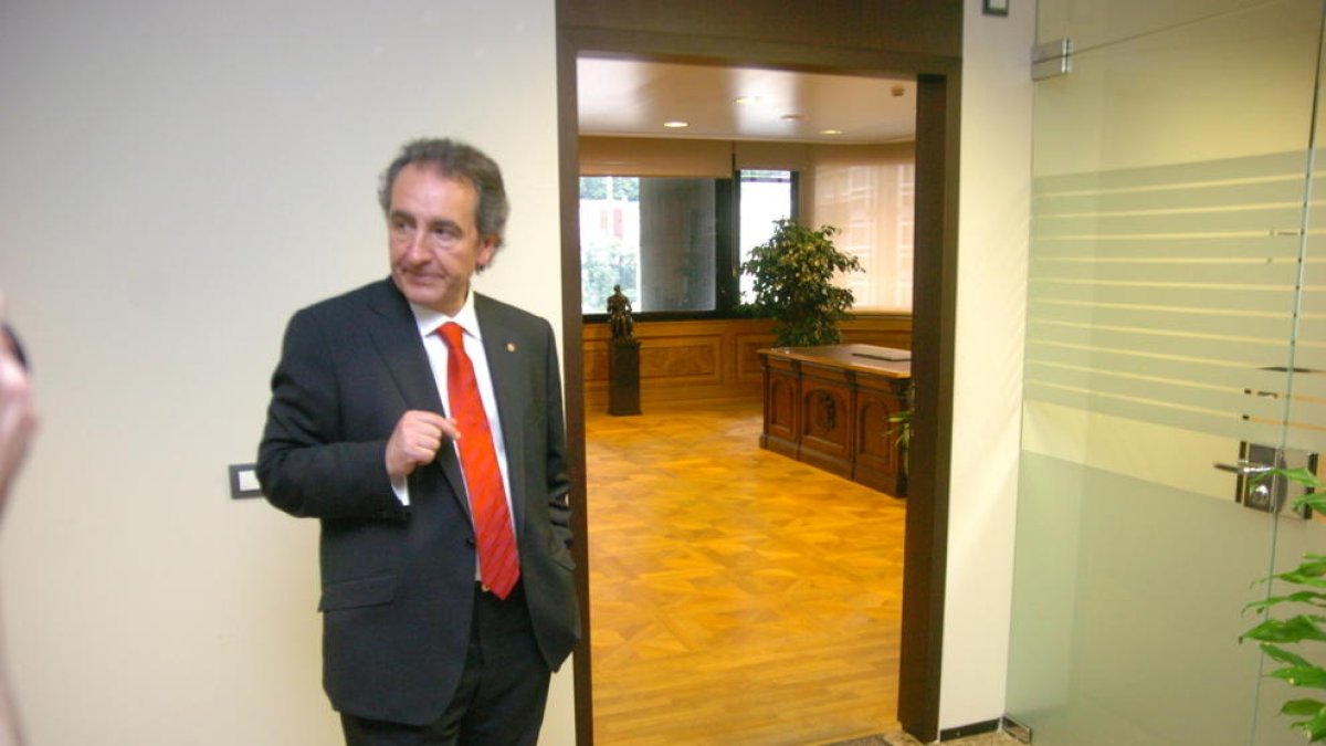 Bartumeu acusa el Govern de “mentider”, “ignorant” i “mandrós”