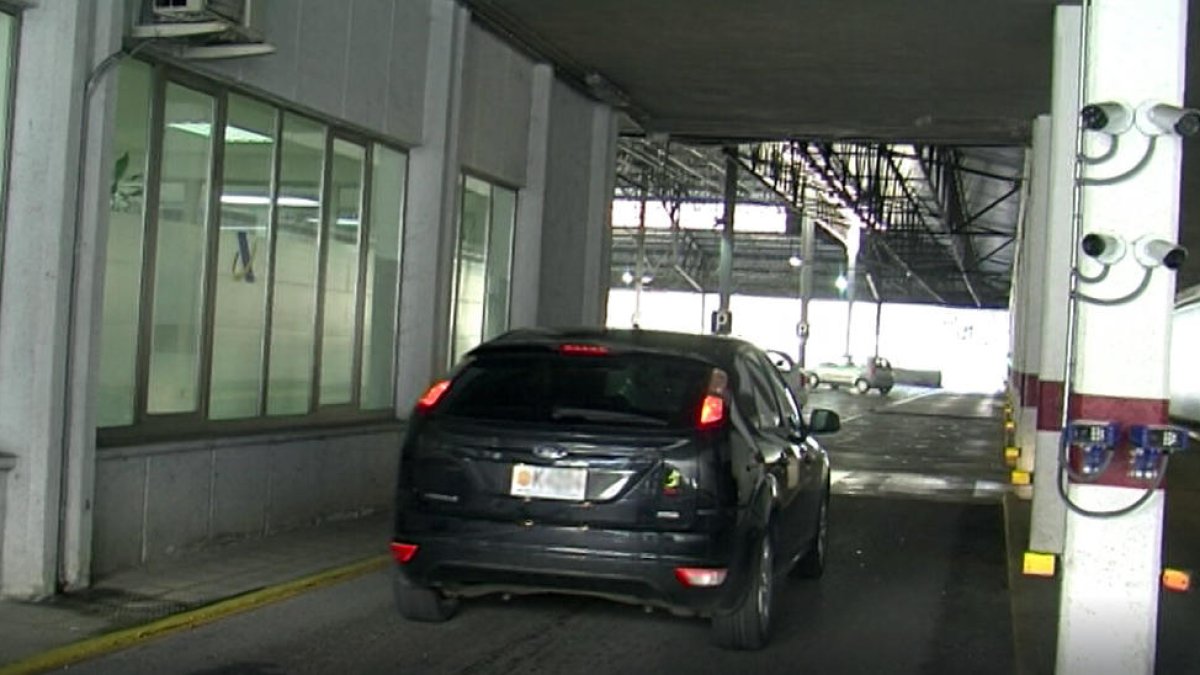 Vint-i-dos càmeres formen part del sistema de lectura automàtica de matrícules