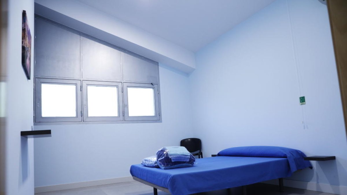 Quatre interns utilitzen el vis-a-vis íntim