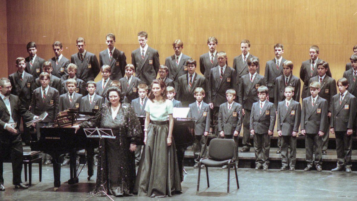Montserrat Caballé i la seva filla, Montserrat Martí, actuant a l'auditori Claror