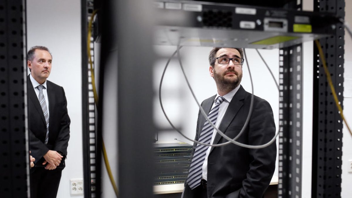 Govern augmenta la velocitat d'Internet a les escoles